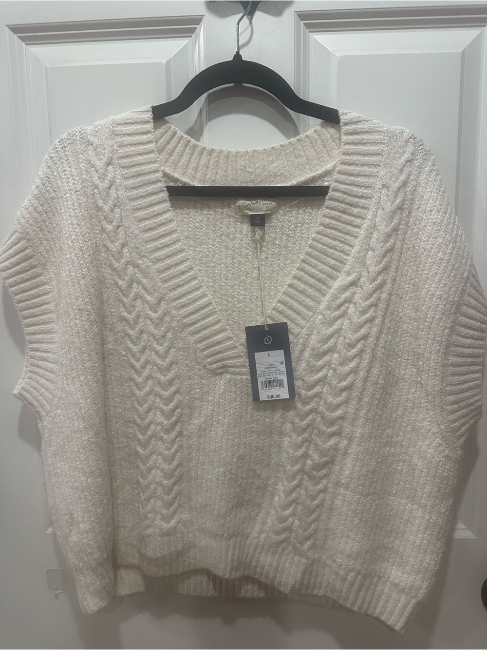 Universal Thread Large Cable Knit Sweater - white